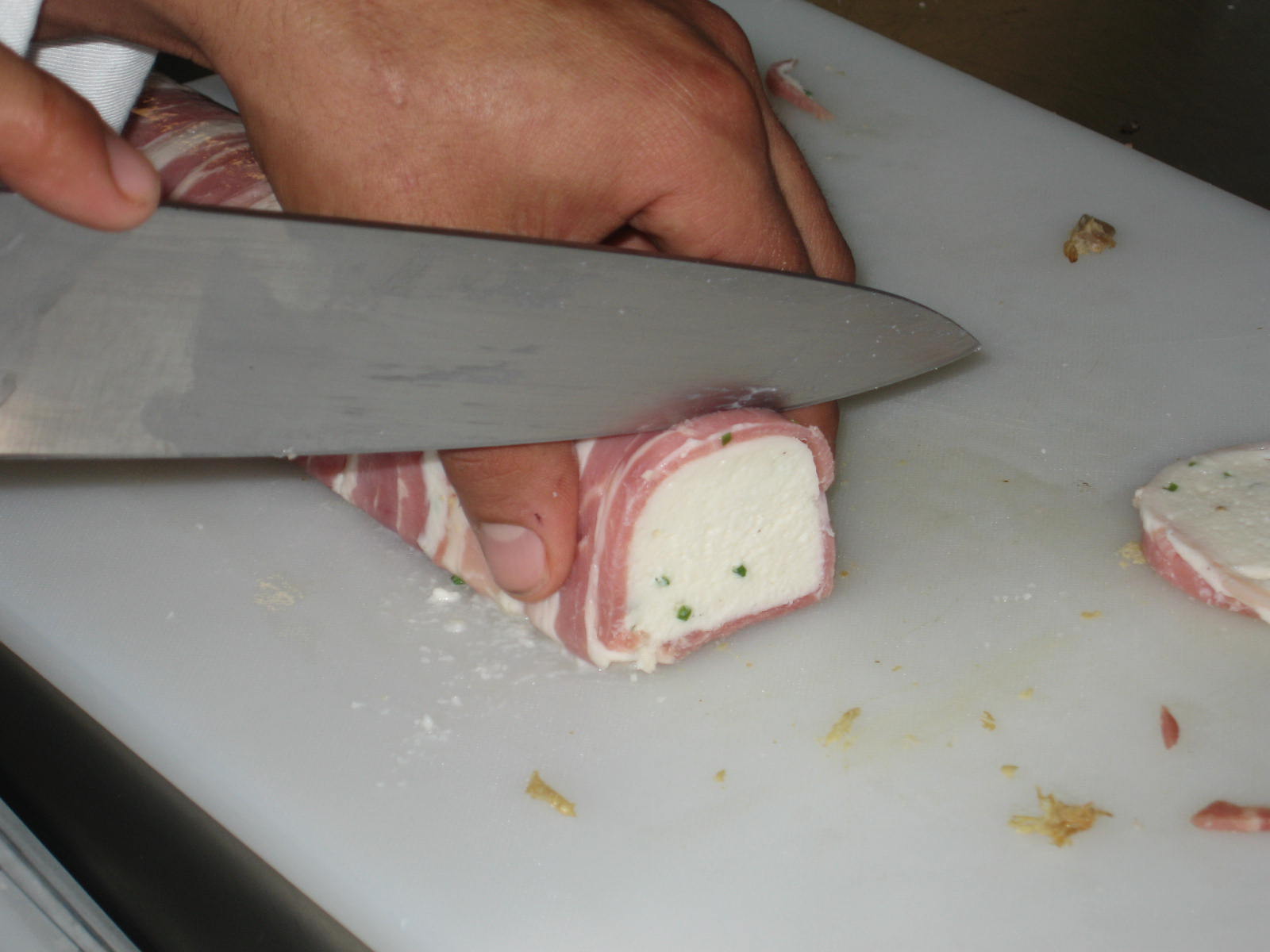 improper finger placement while cutting